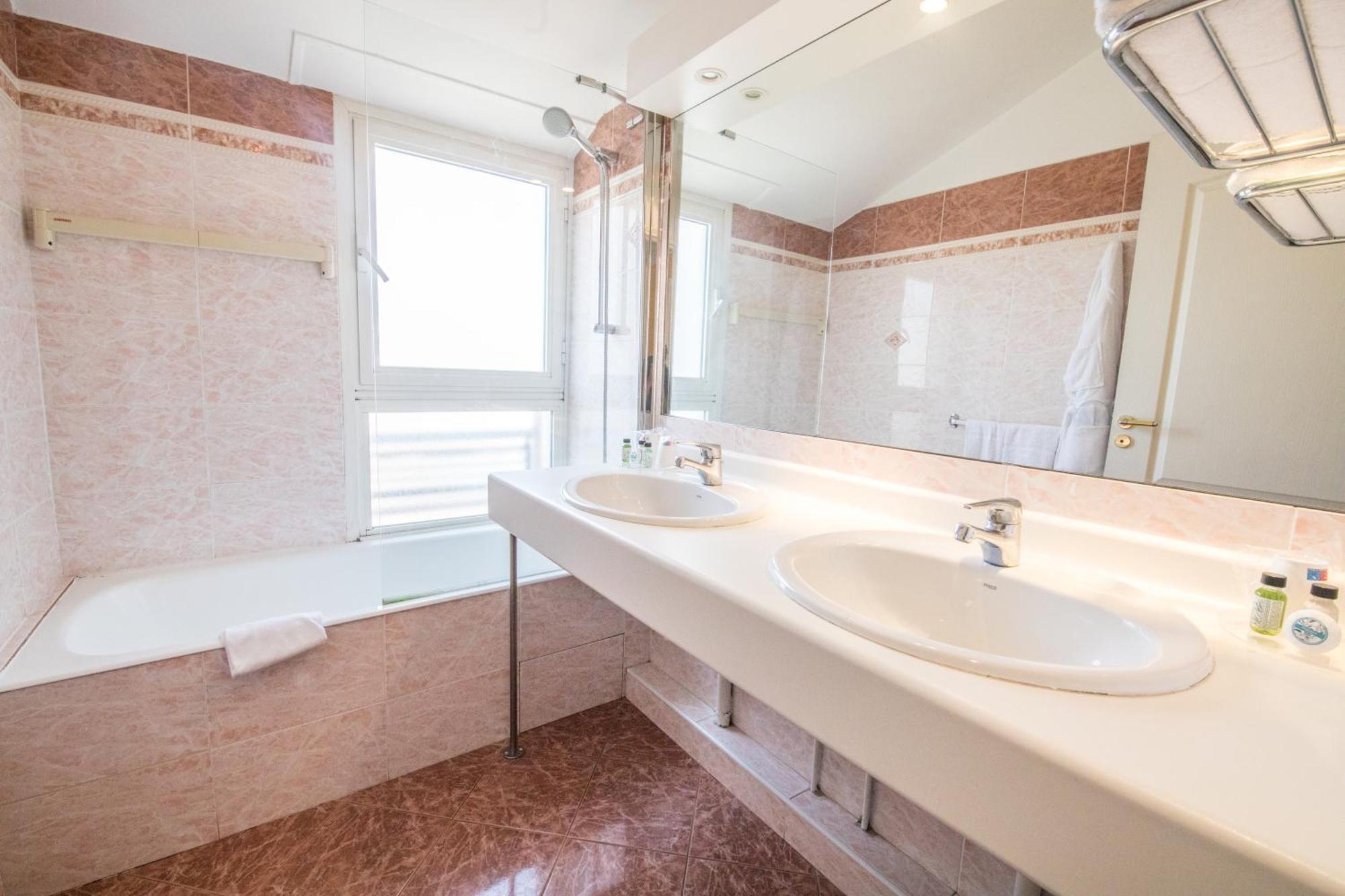 Four Bedroom Duplex Apartment,1603729503:JPEG